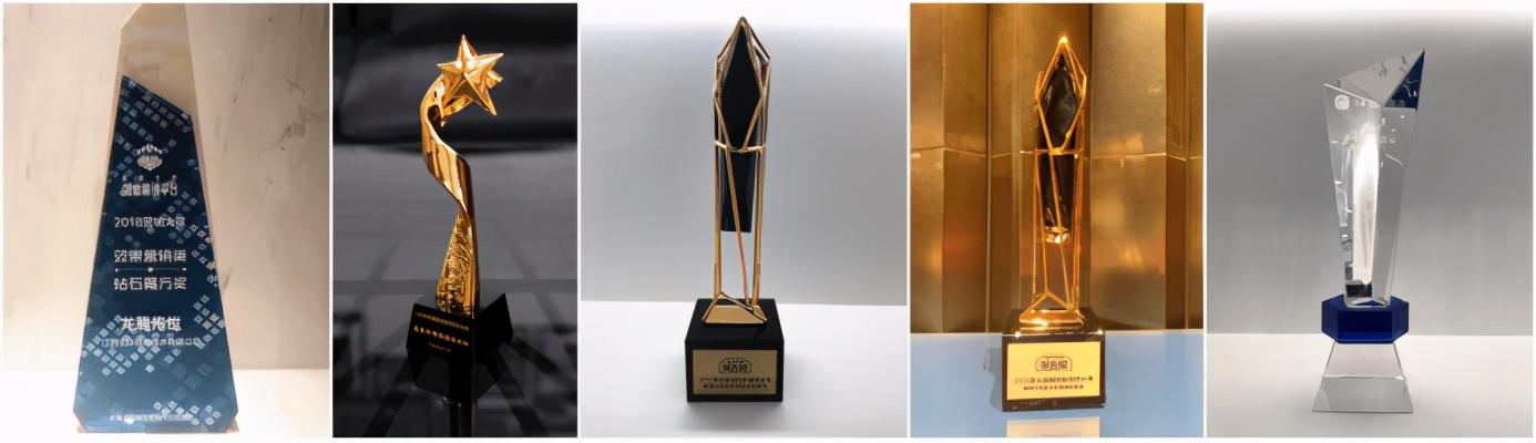 3d传奇手游传世龙城_传世龙城单职业_传世龙城手游官网